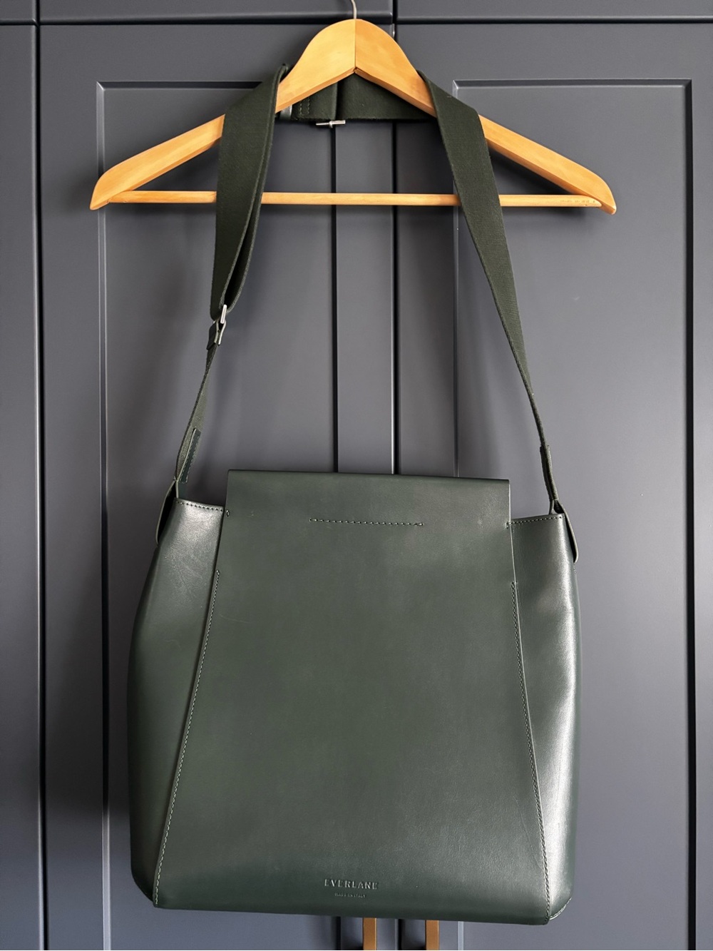 Everlane Dark Olive Structured Leather Shoulder Tote